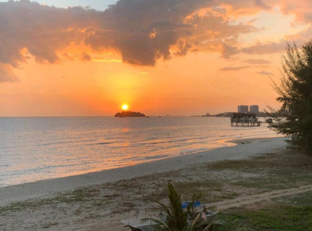 Port Dickson Seaview Homestay Экстерьер фото